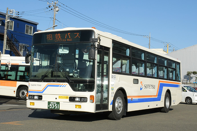 深夜急行タイプ(定員59席)